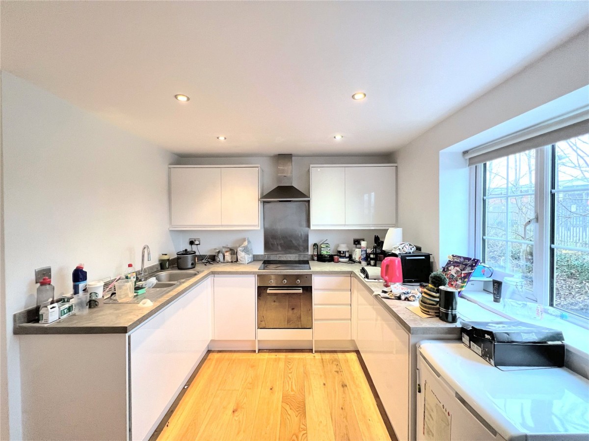 Longwood Court, Cirencester