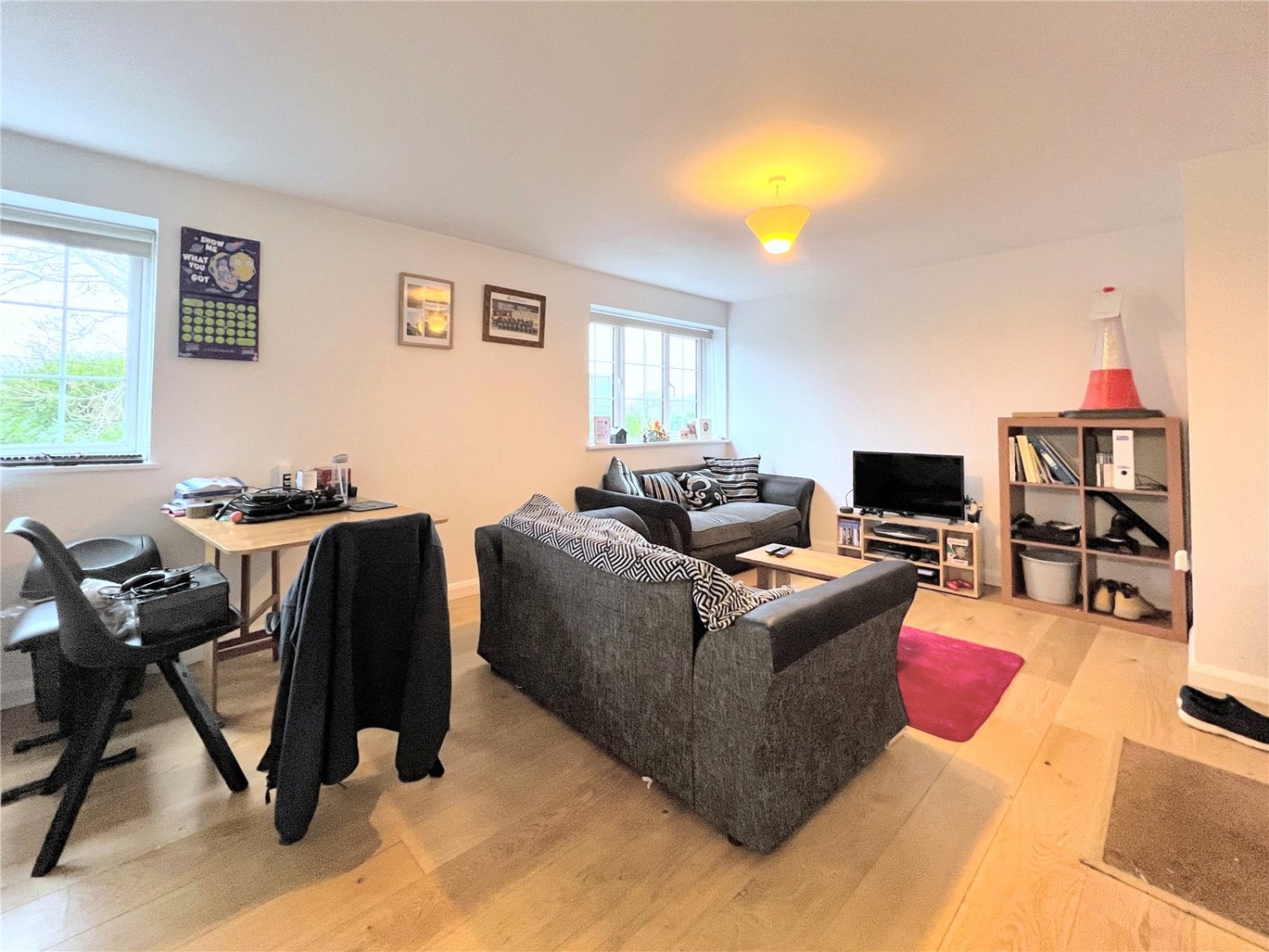 Longwood Court, Cirencester