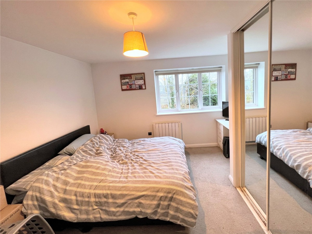 Longwood Court, Cirencester