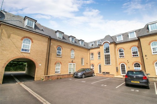 Longwood Court, Cirencester