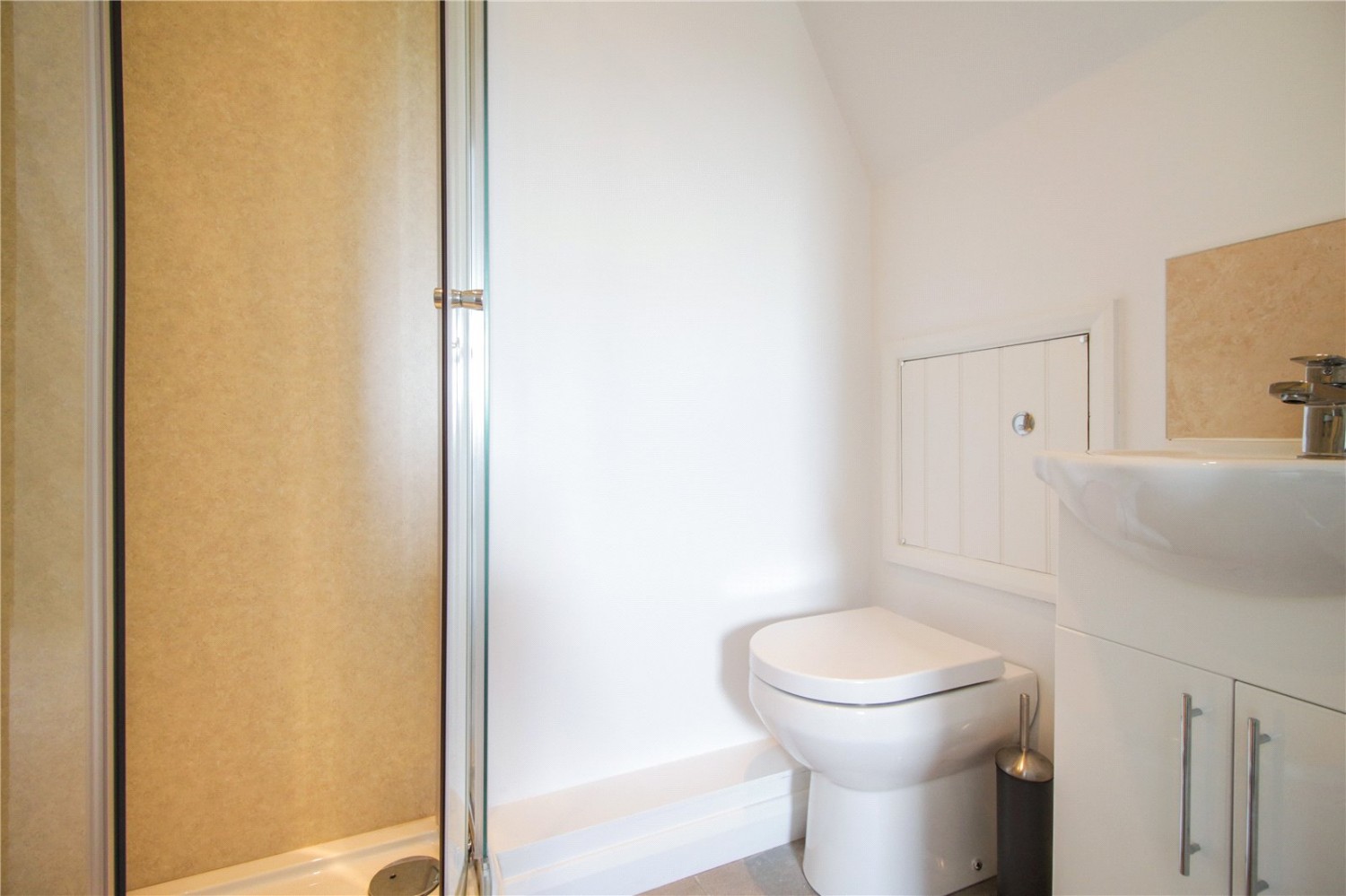 Longwood Court, Cirencester