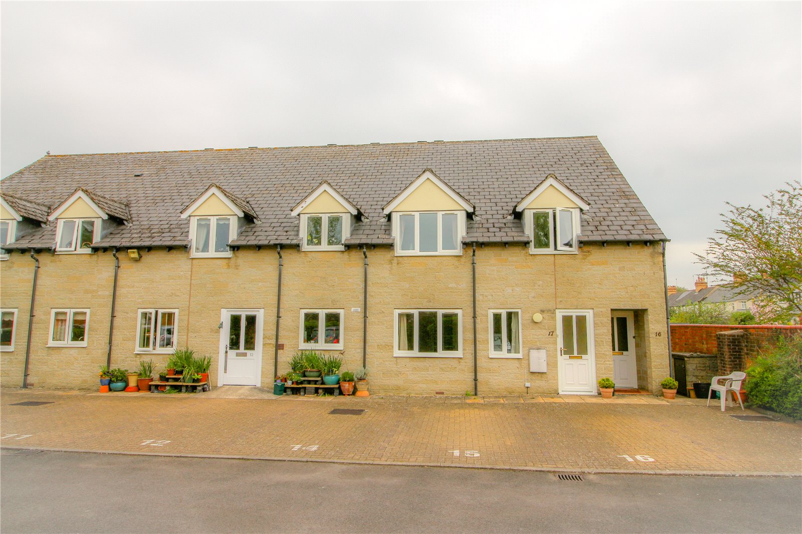 2 bedroom Flat for sale in Victoria Road, Cirencester