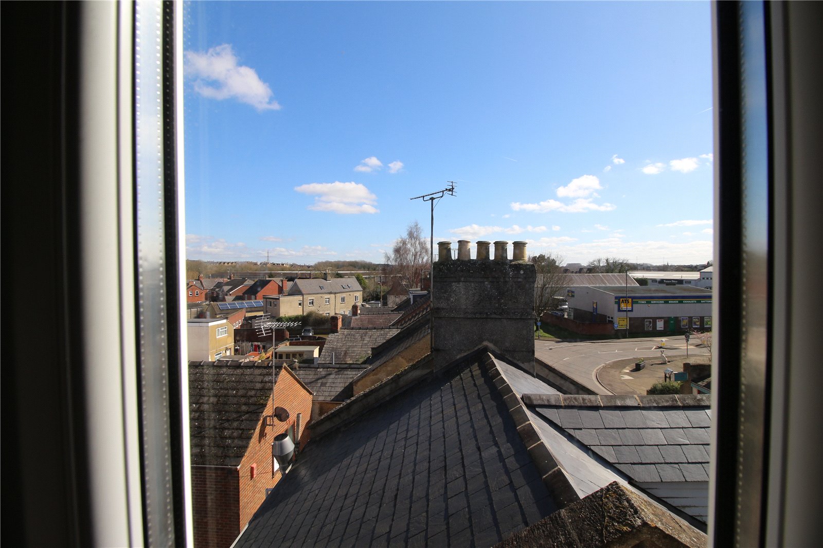 1 bedroom Flat to let in Cirencester, Gloucestershire
