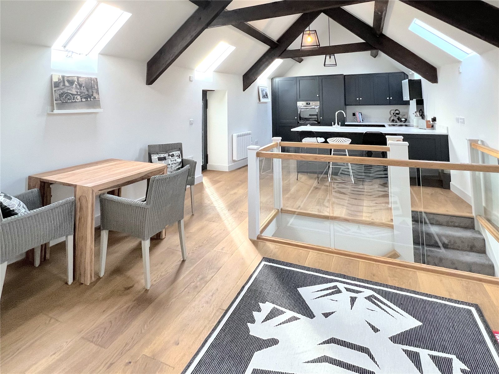 2 bedroom House to let in Cirencester