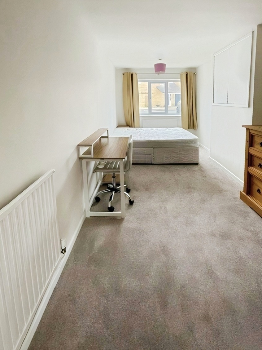 4 bedroom House to let in Cirencester, Gloucestershire