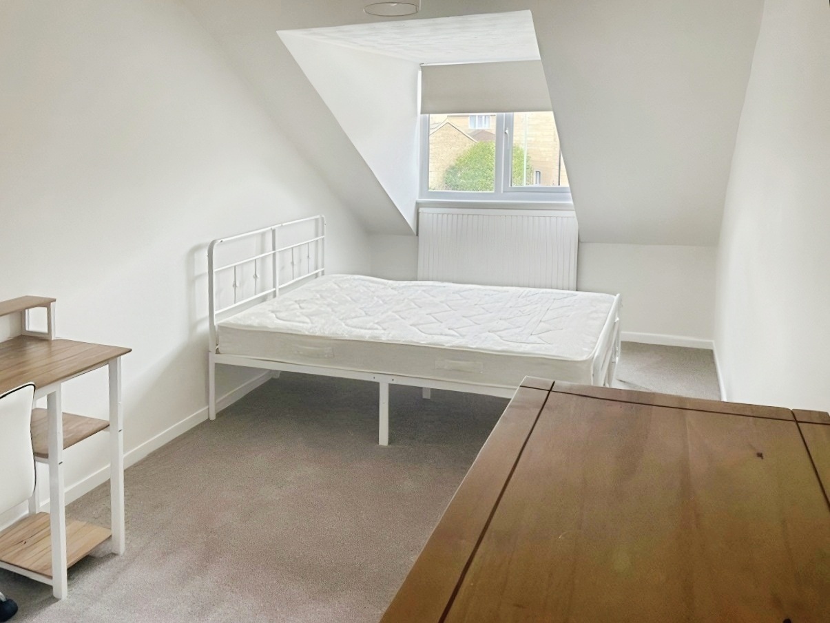 4 bedroom House to let in Cirencester, Gloucestershire