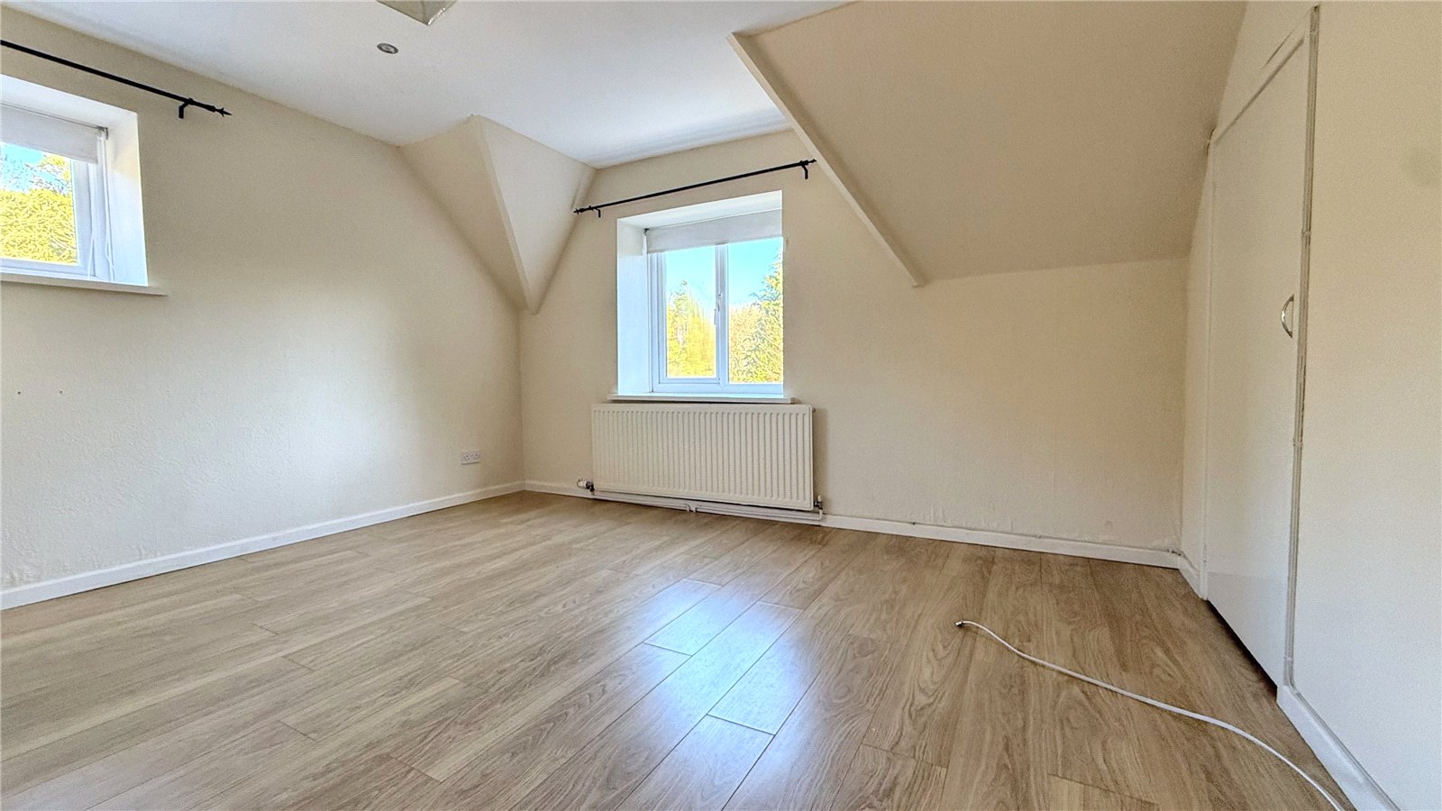 3 bedroom House to let in Duntisbourne Abbots, Cirencester, Gloucestershire