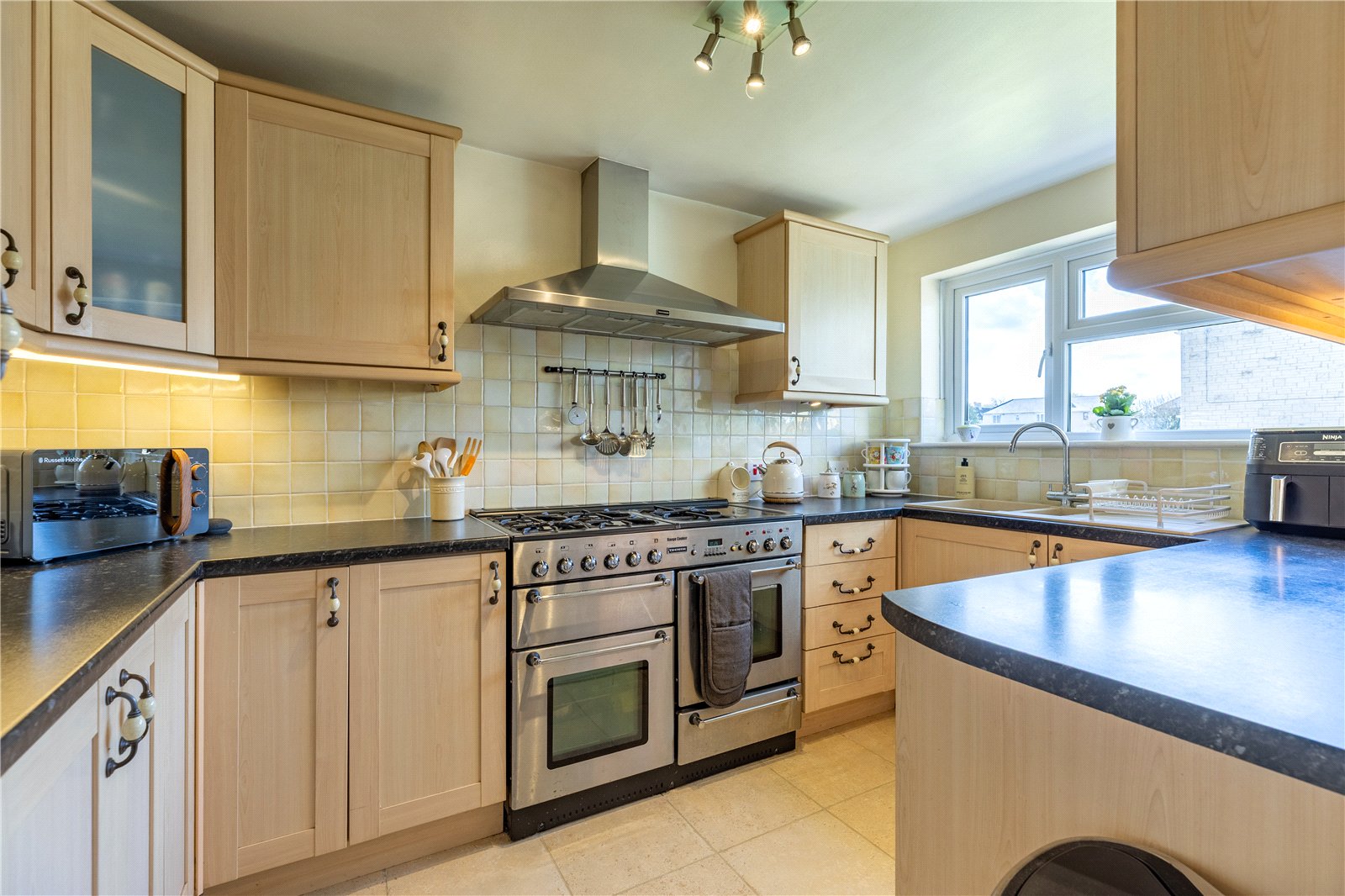 4 bedroom House for sale in Cirencester