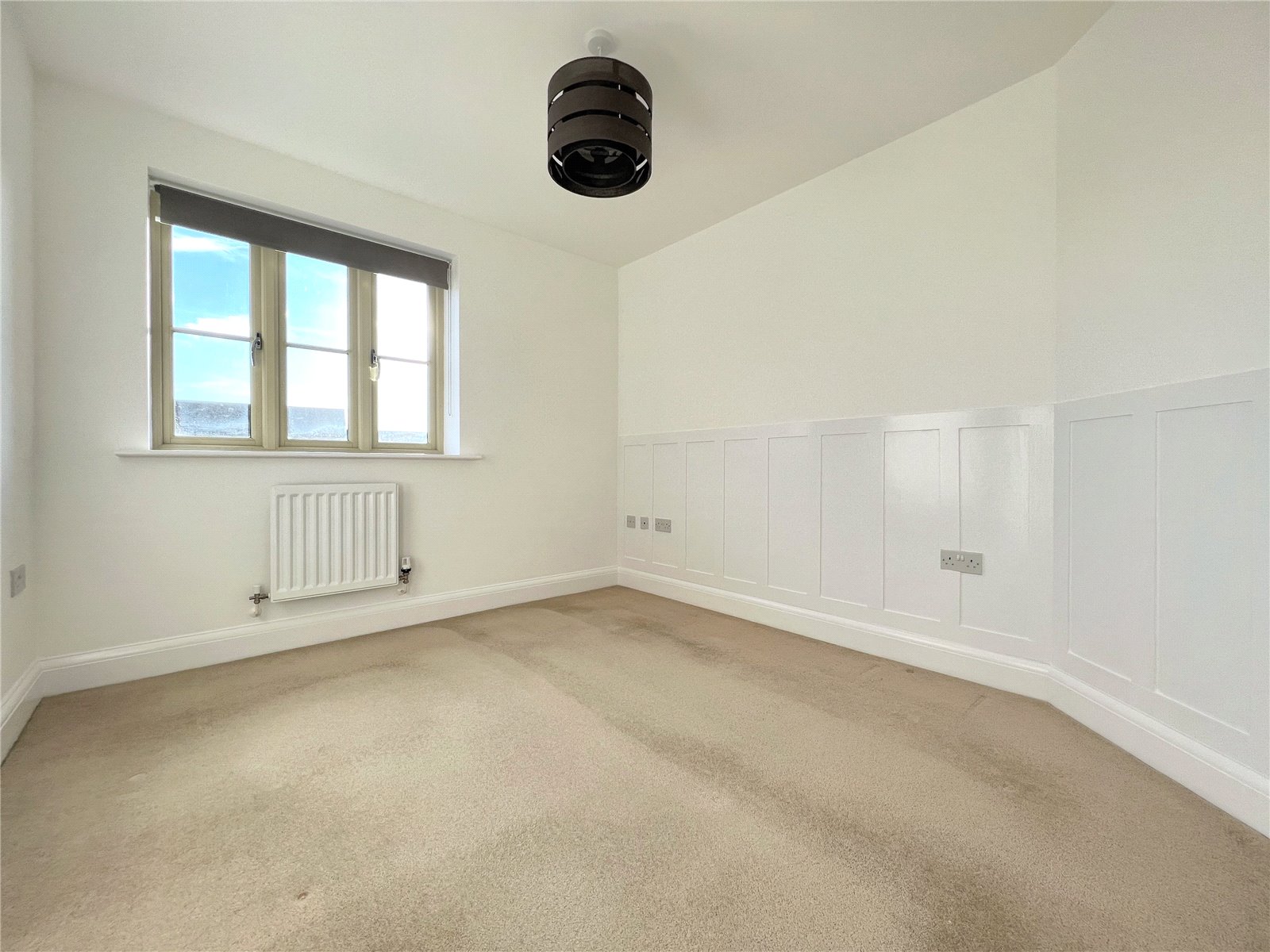 2 bedroom Flat to let in Cirencester