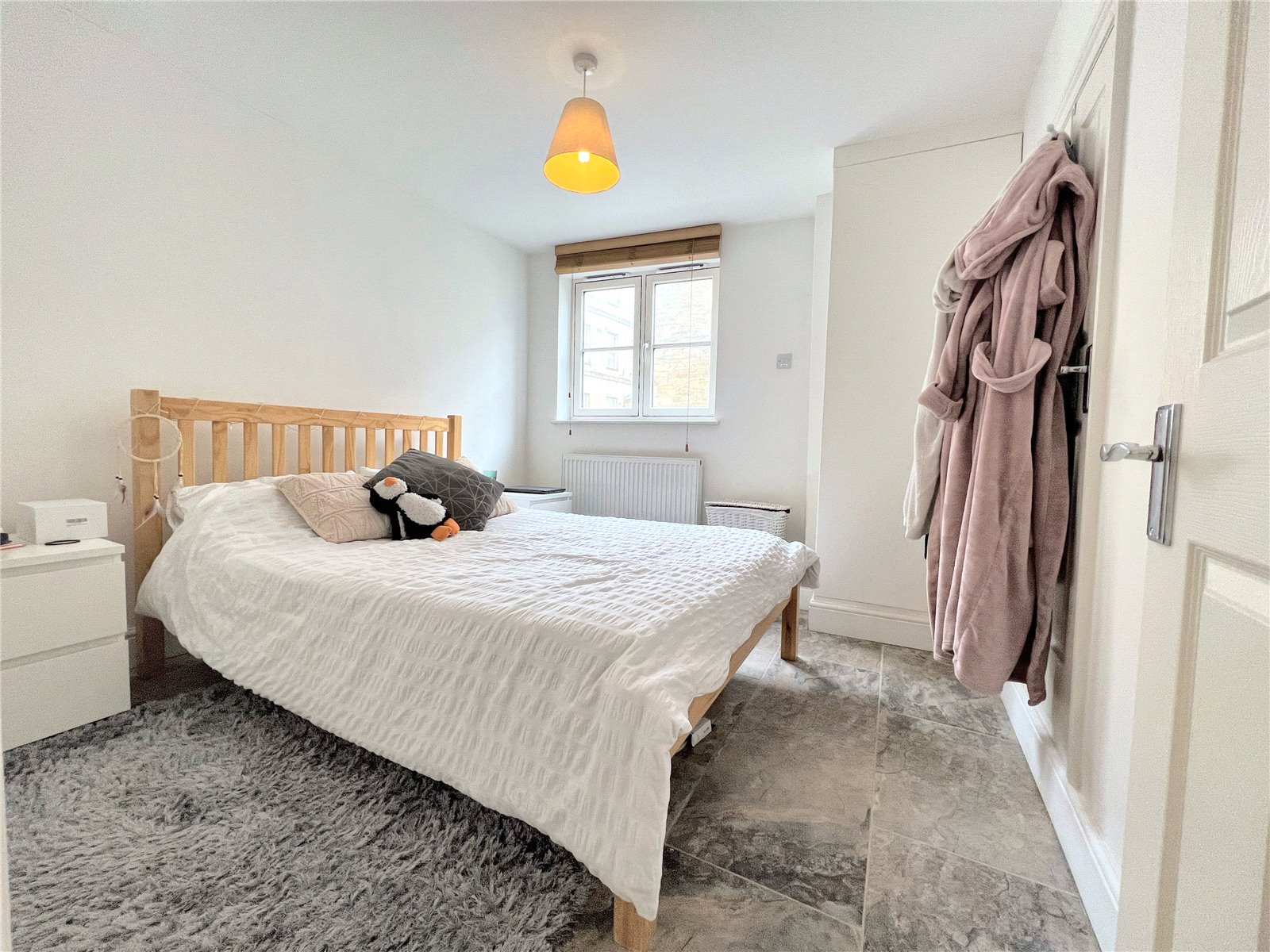 2 bedroom Flat to let in Cirencester