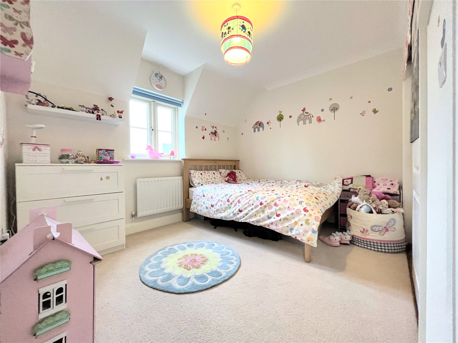 5 bedroom House to let in Cirencester
