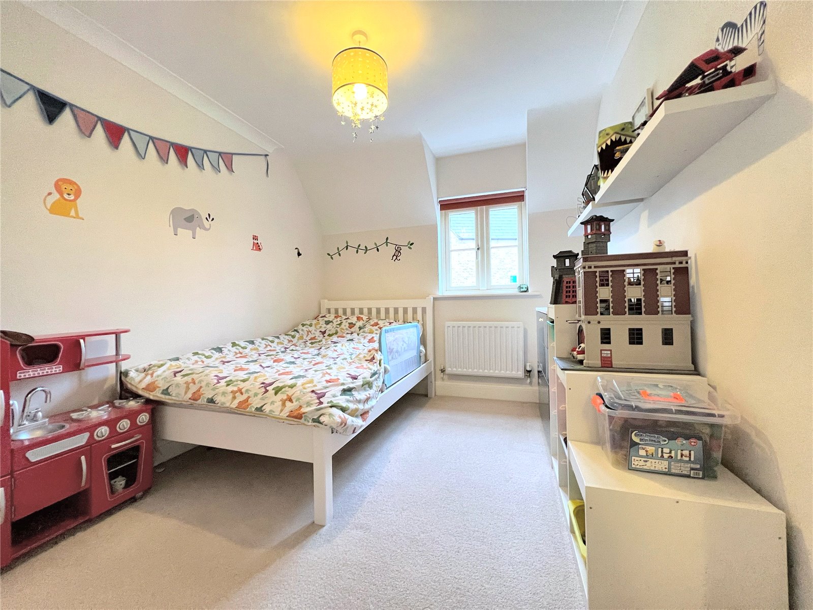 5 bedroom House to let in Cirencester