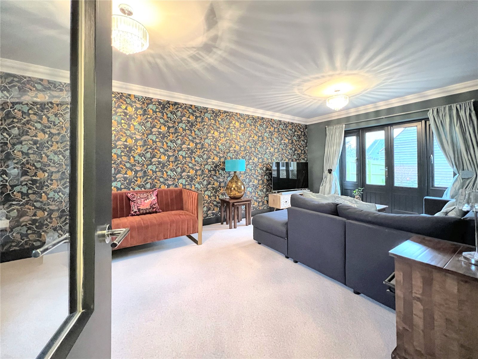 5 bedroom House to let in Cirencester