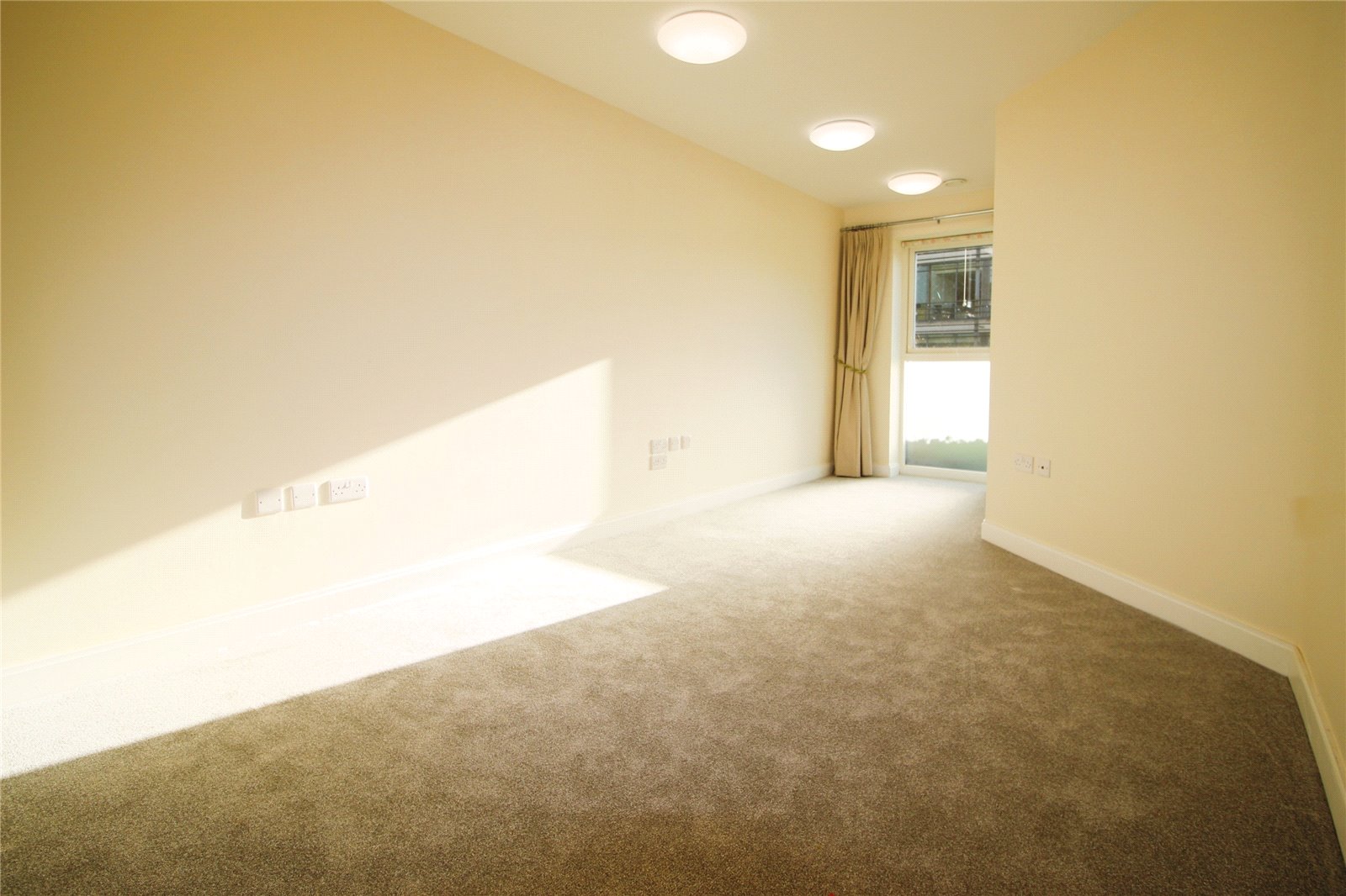 2 bedroom Flat for sale in Cirencester, Gloucestershire