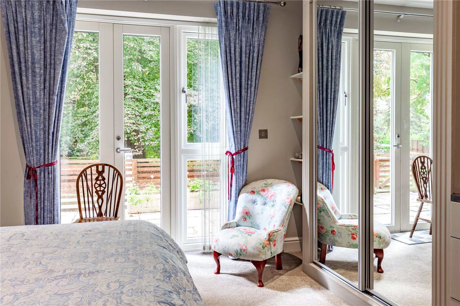 2 bedroom Flat for sale in Stratton, Cirencester, Gloucestershire
