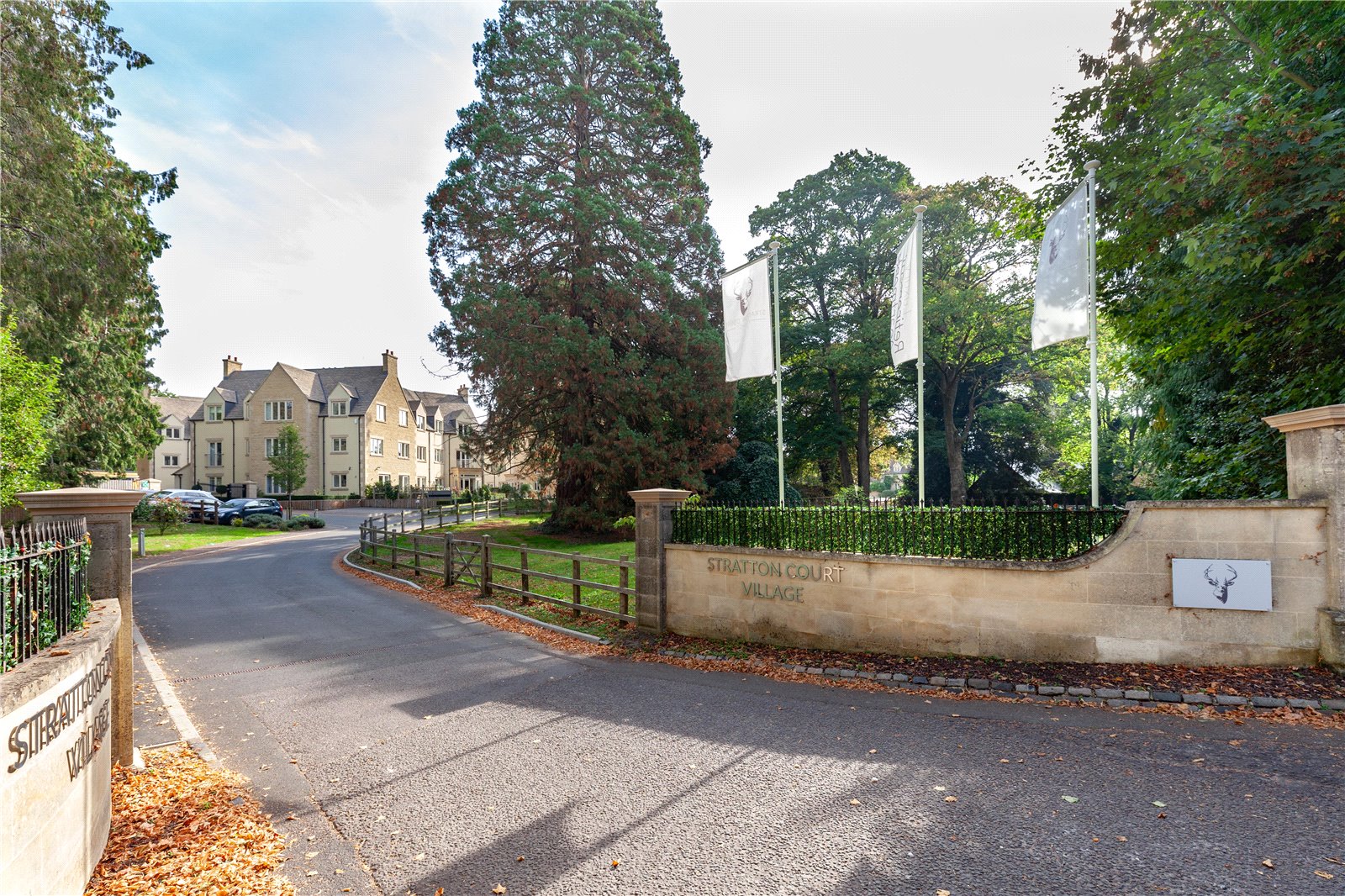 2 bedroom Flat for sale in Stratton, Cirencester, Gloucestershire