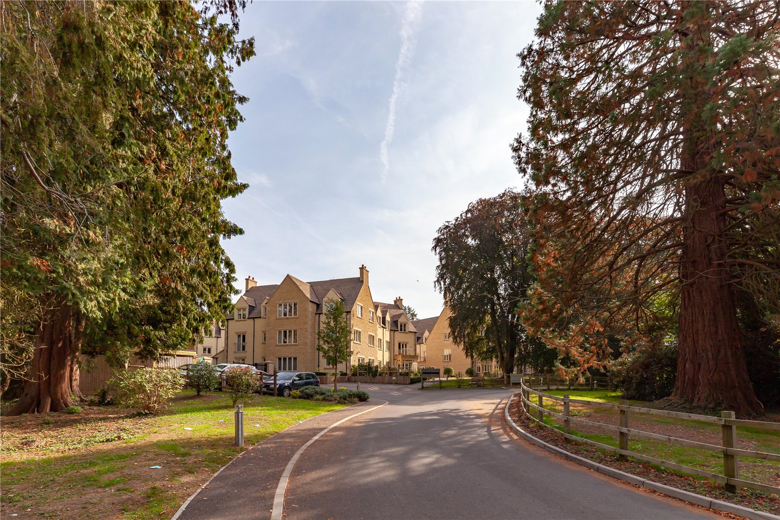 2 bedroom Flat for sale in Stratton, Cirencester, Gloucestershire