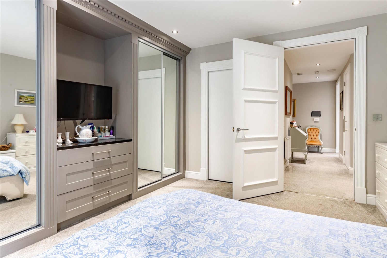 Stratton, Cirencester, Gloucestershire