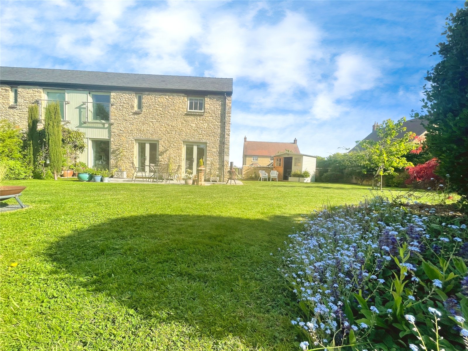 2 bedroom House for sale in Latton, Swindon, Wiltshire