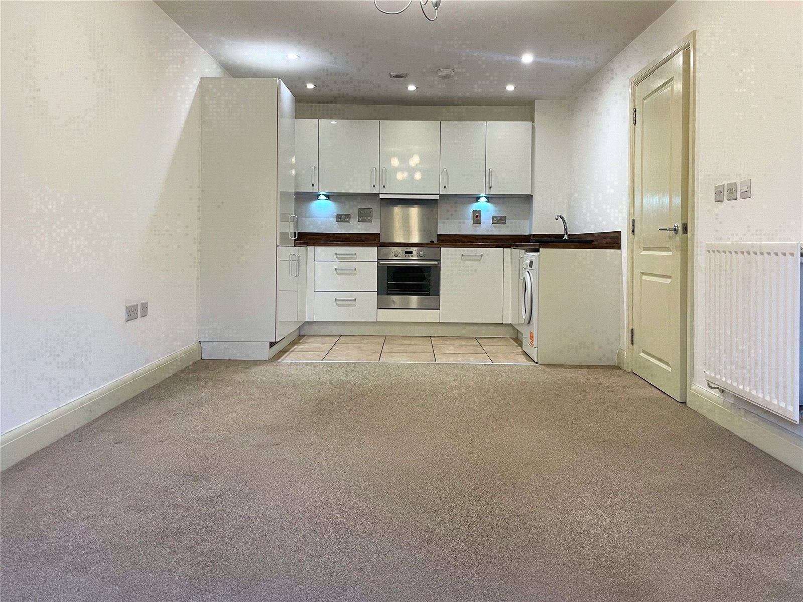 2 bedroom Flat for sale in Cirencester, Gloucestershire