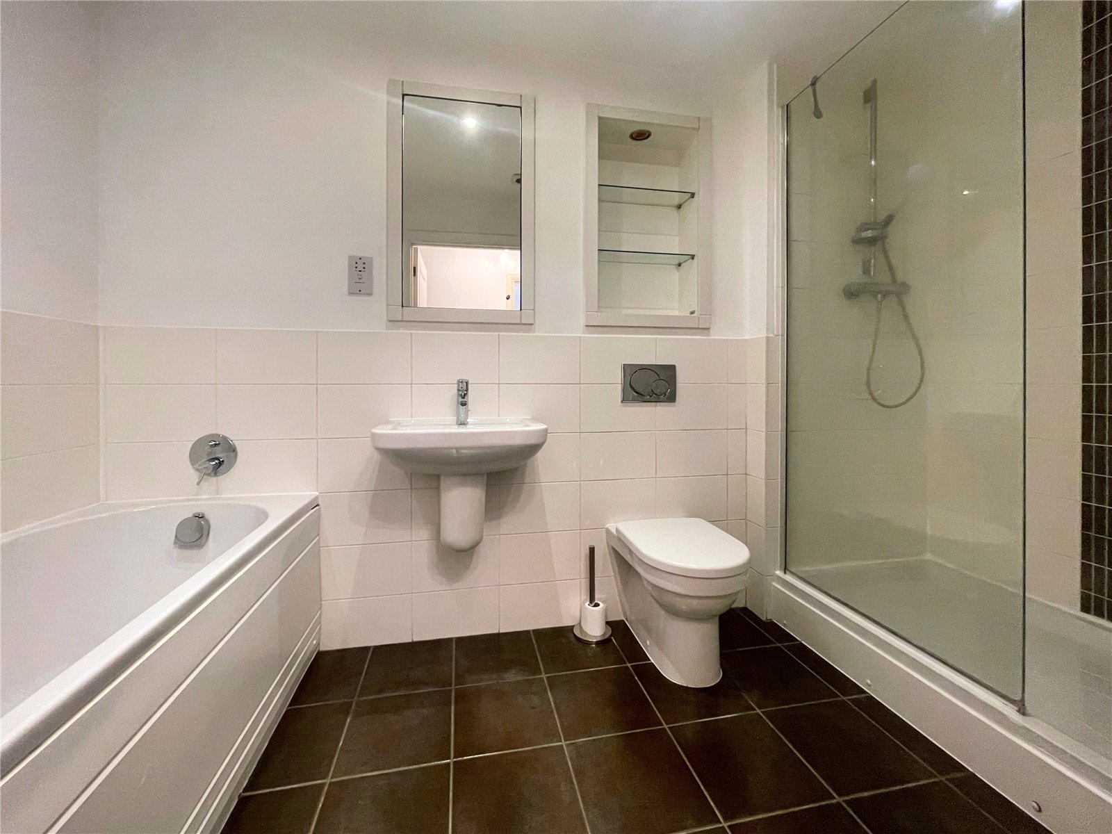 2 bedroom Flat for sale in Cirencester, Gloucestershire
