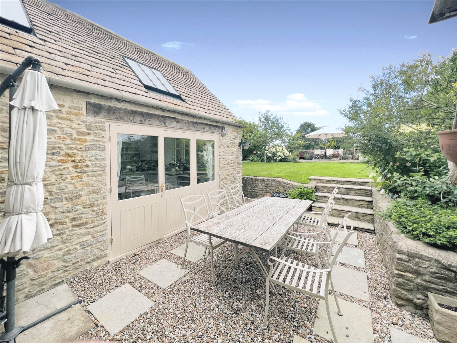 4 bedroom House for sale in Quenington, Cirencester, Gloucestershire