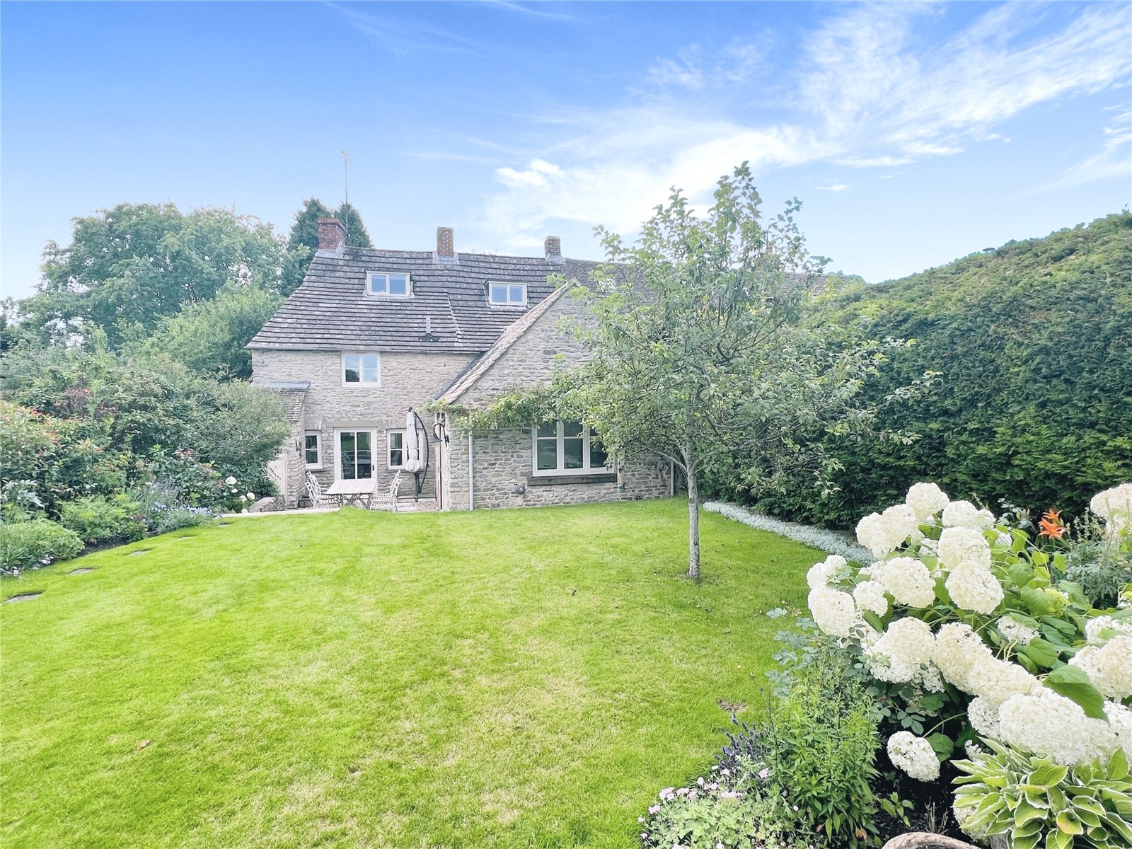 4 bedroom House for sale in Quenington, Cirencester, Gloucestershire