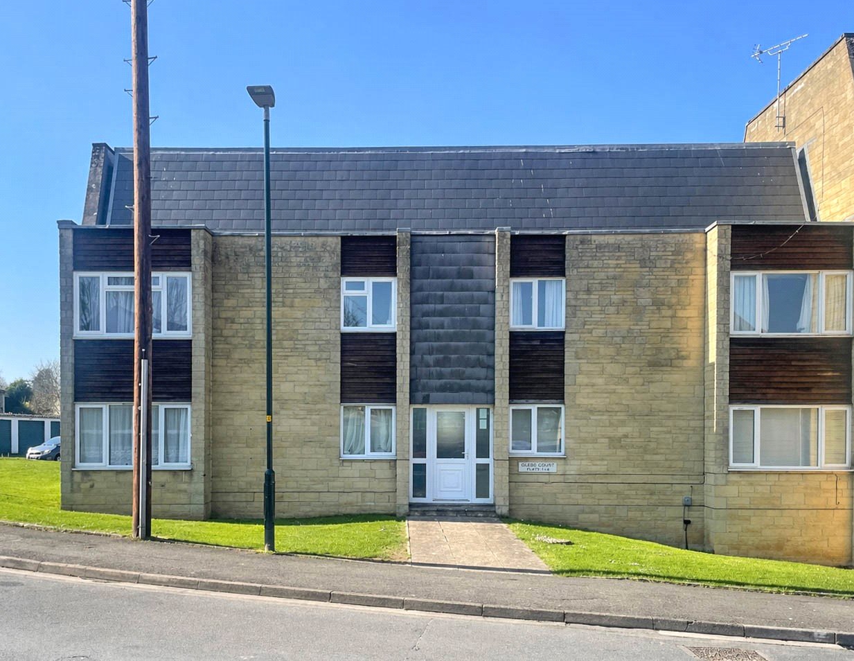 Meadow Road, Cirencester