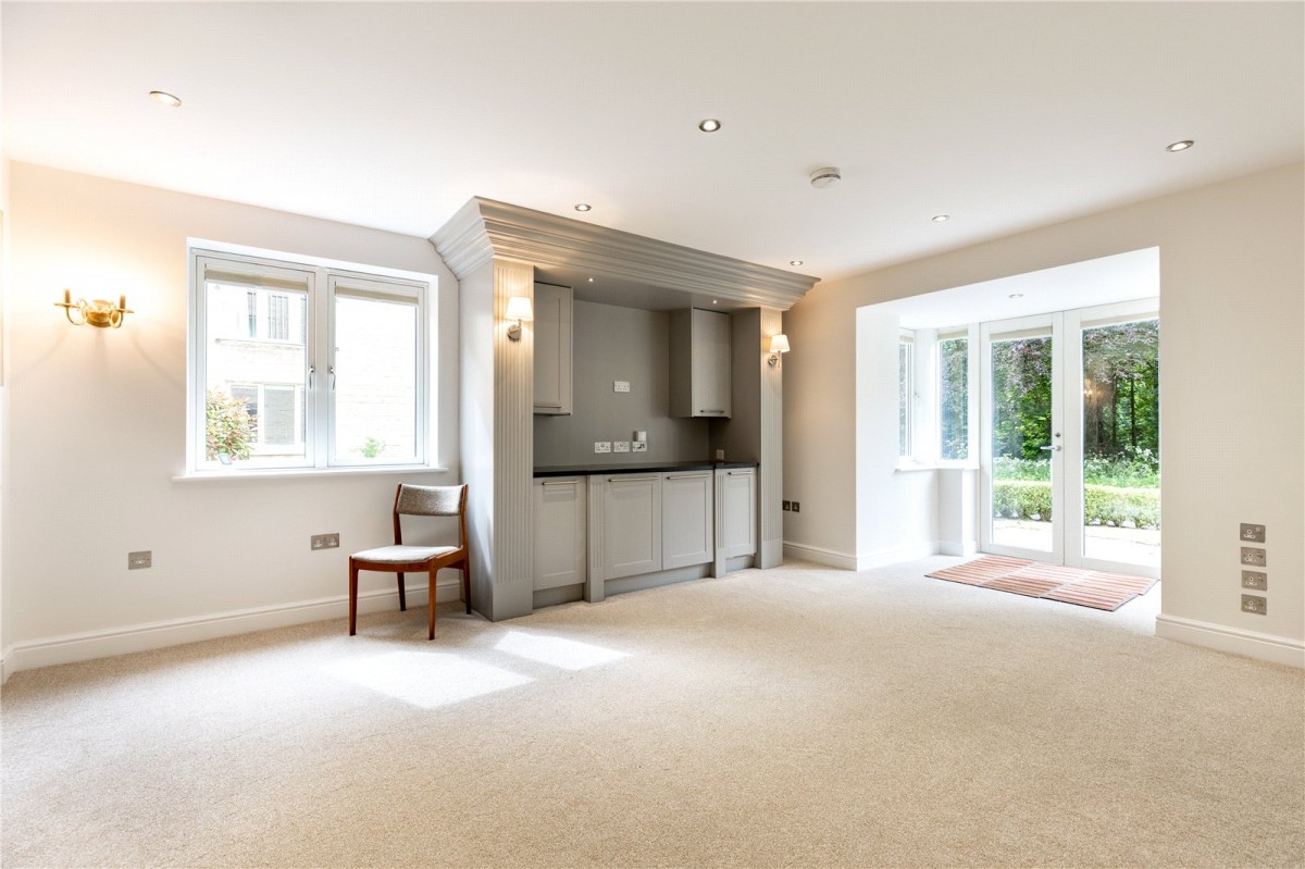 Stratton, Cirencester, Gloucestershire
