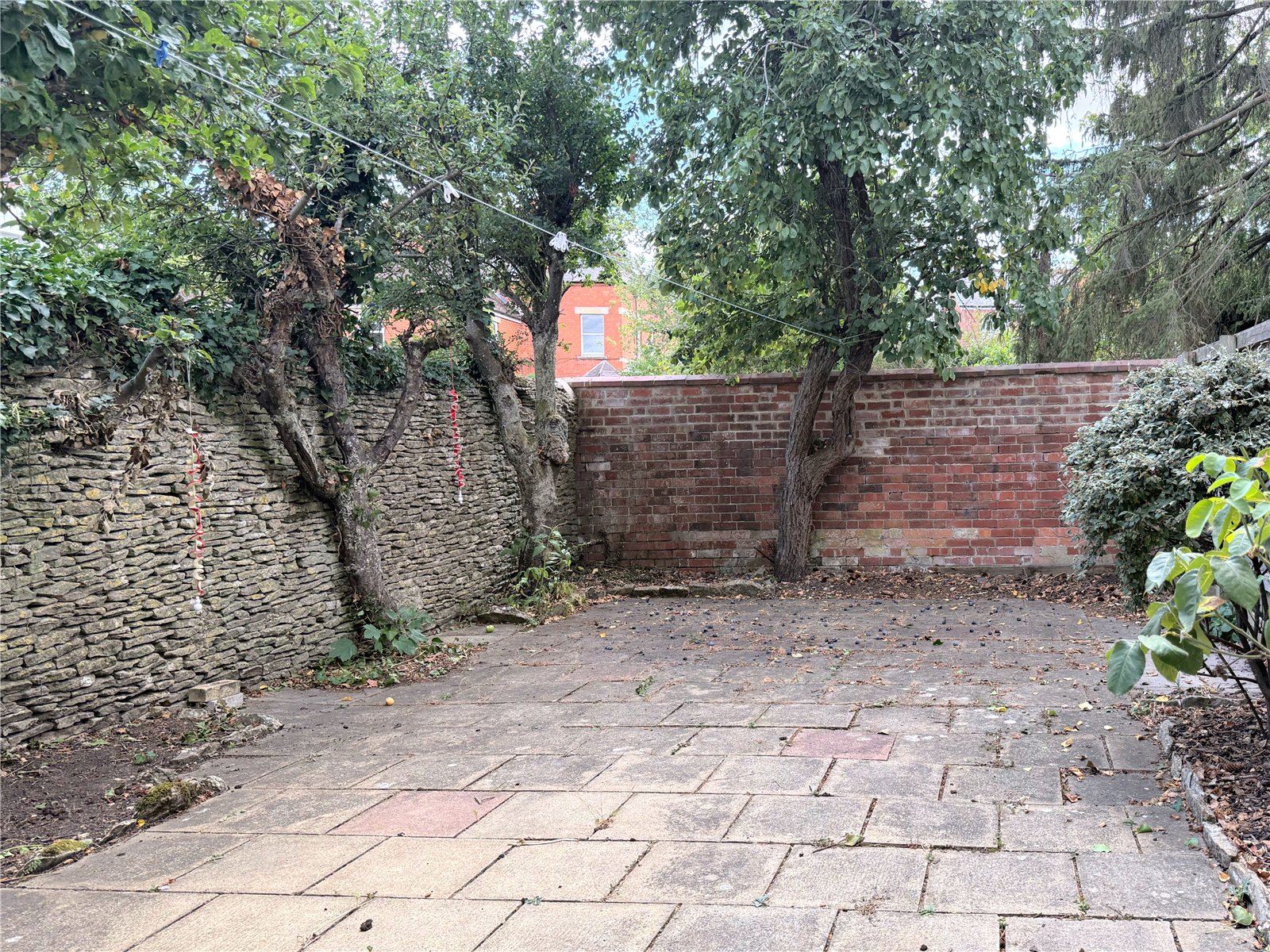 3 bedroom House to let in Cirencester, Gloucestershire