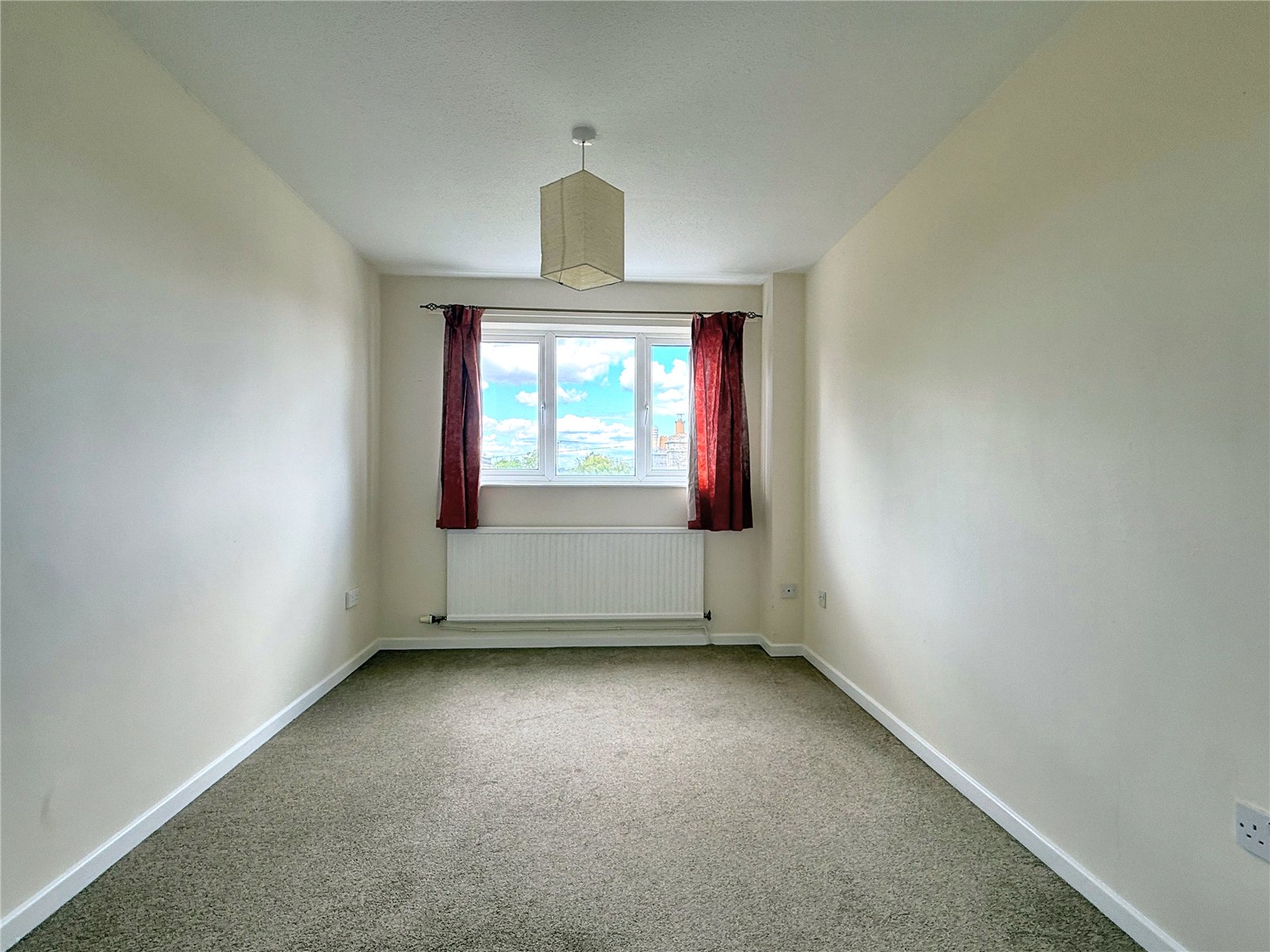 3 bedroom House to let in Cirencester, Gloucestershire