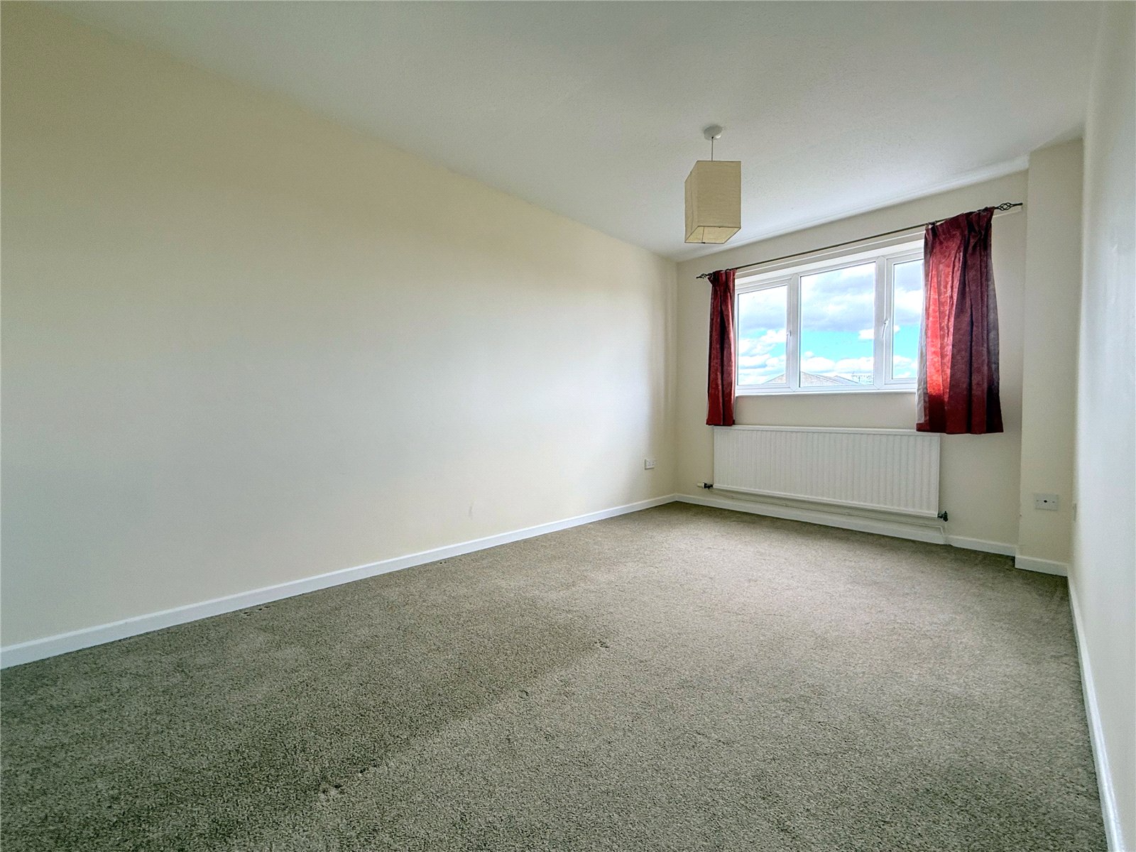 3 bedroom House to let in Cirencester, Gloucestershire
