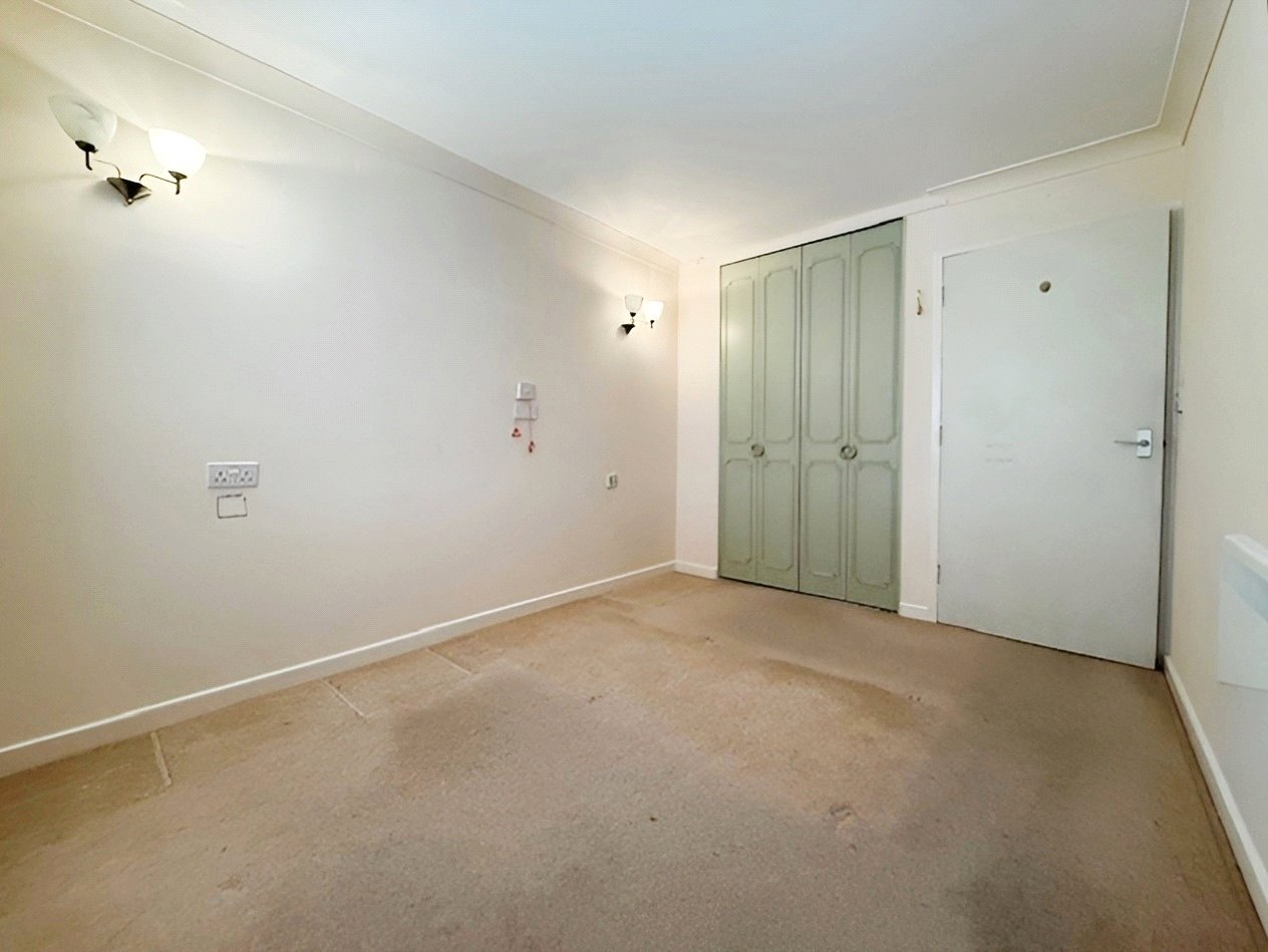 1 bedroom Flat for sale in Cirencester, Gloucestershire