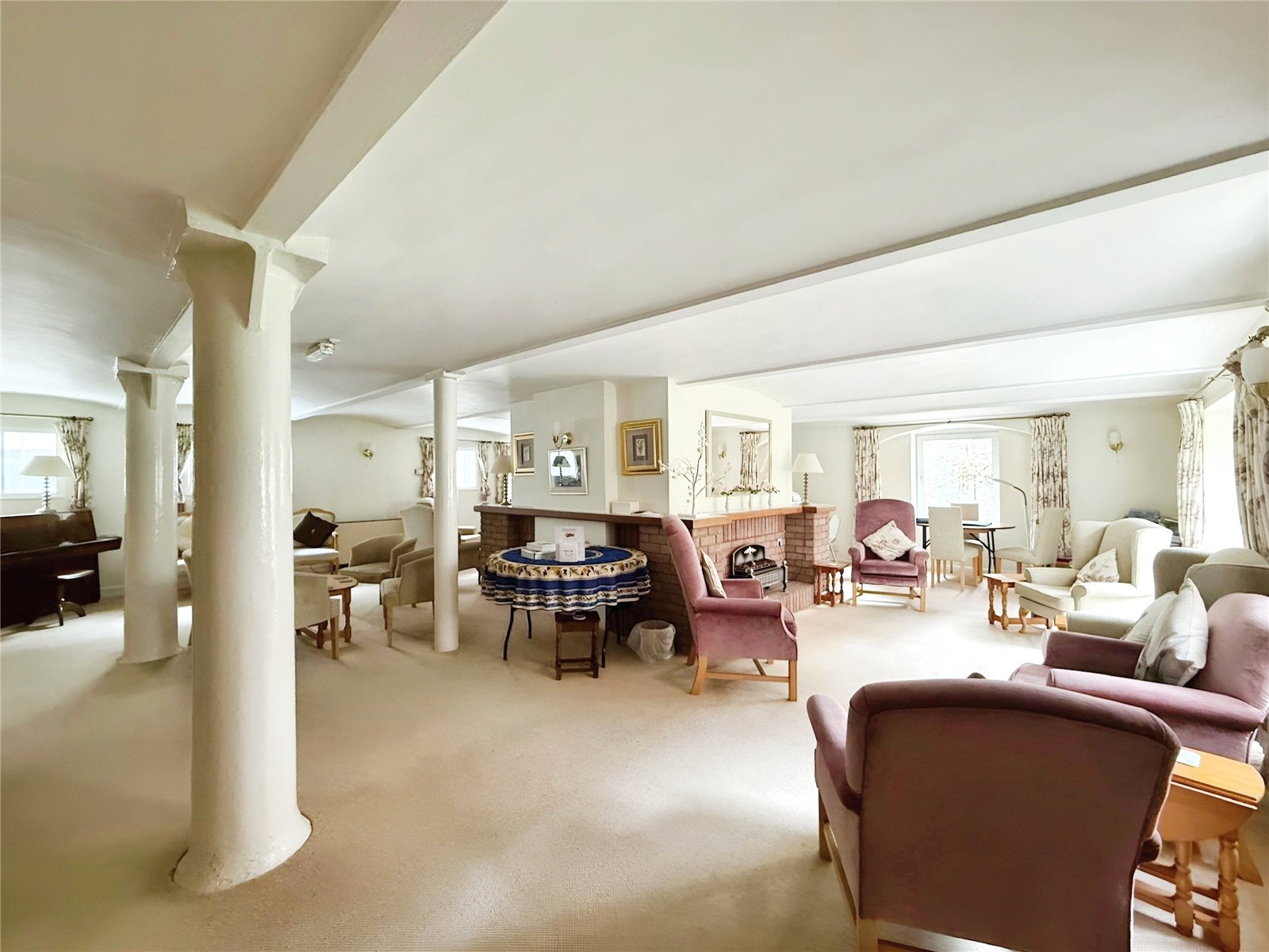 1 bedroom Flat for sale in Cirencester, Gloucestershire