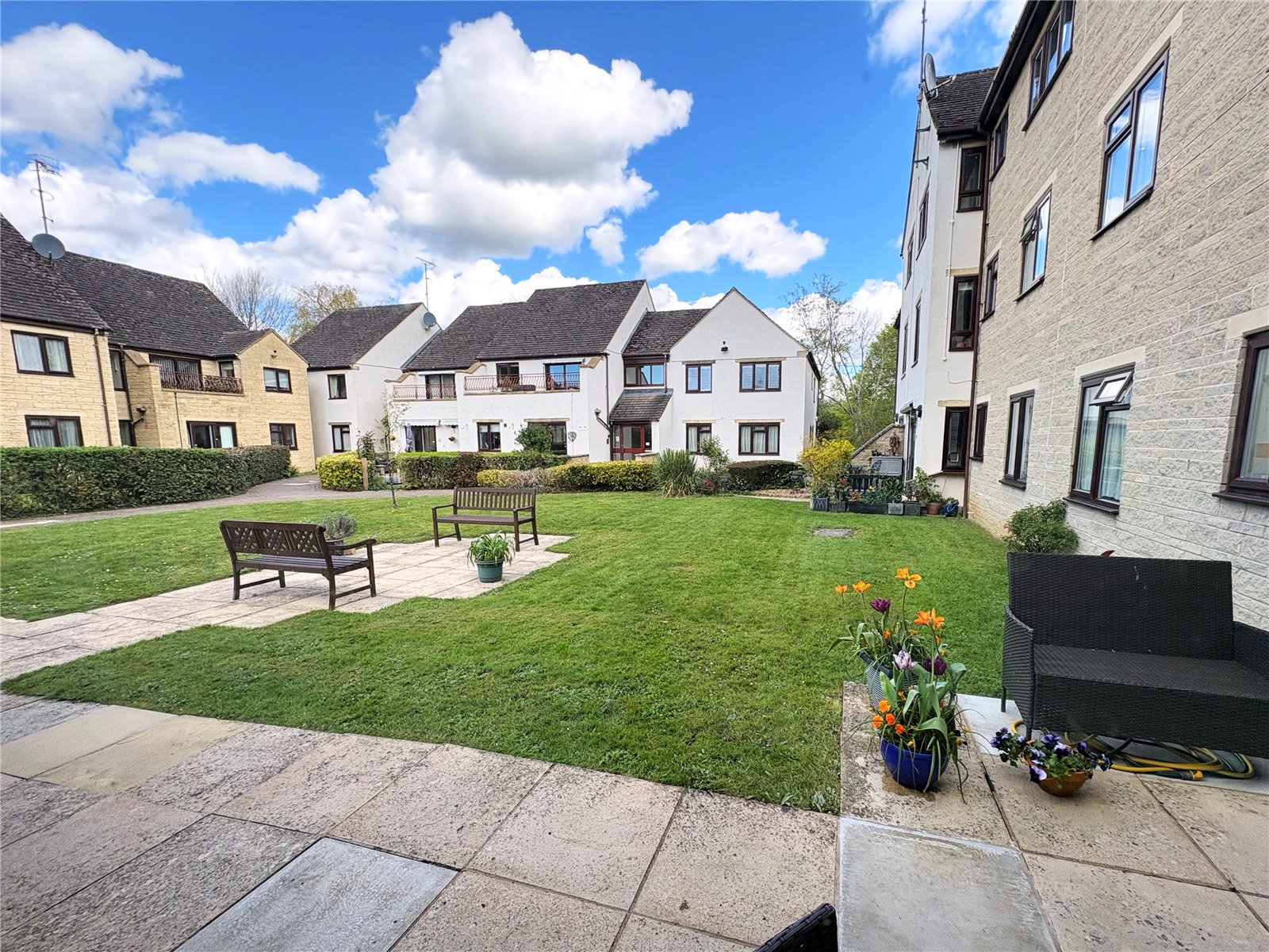 1 bedroom Flat for sale in Trafalgar Road, Cirencester, Gloucestershire