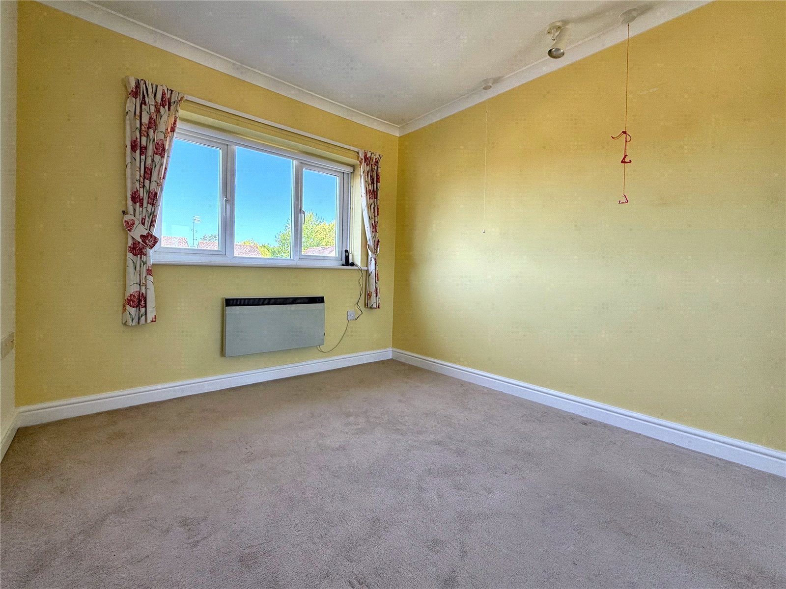 1 bedroom Flat for sale in Trafalgar Road, Cirencester, Gloucestershire