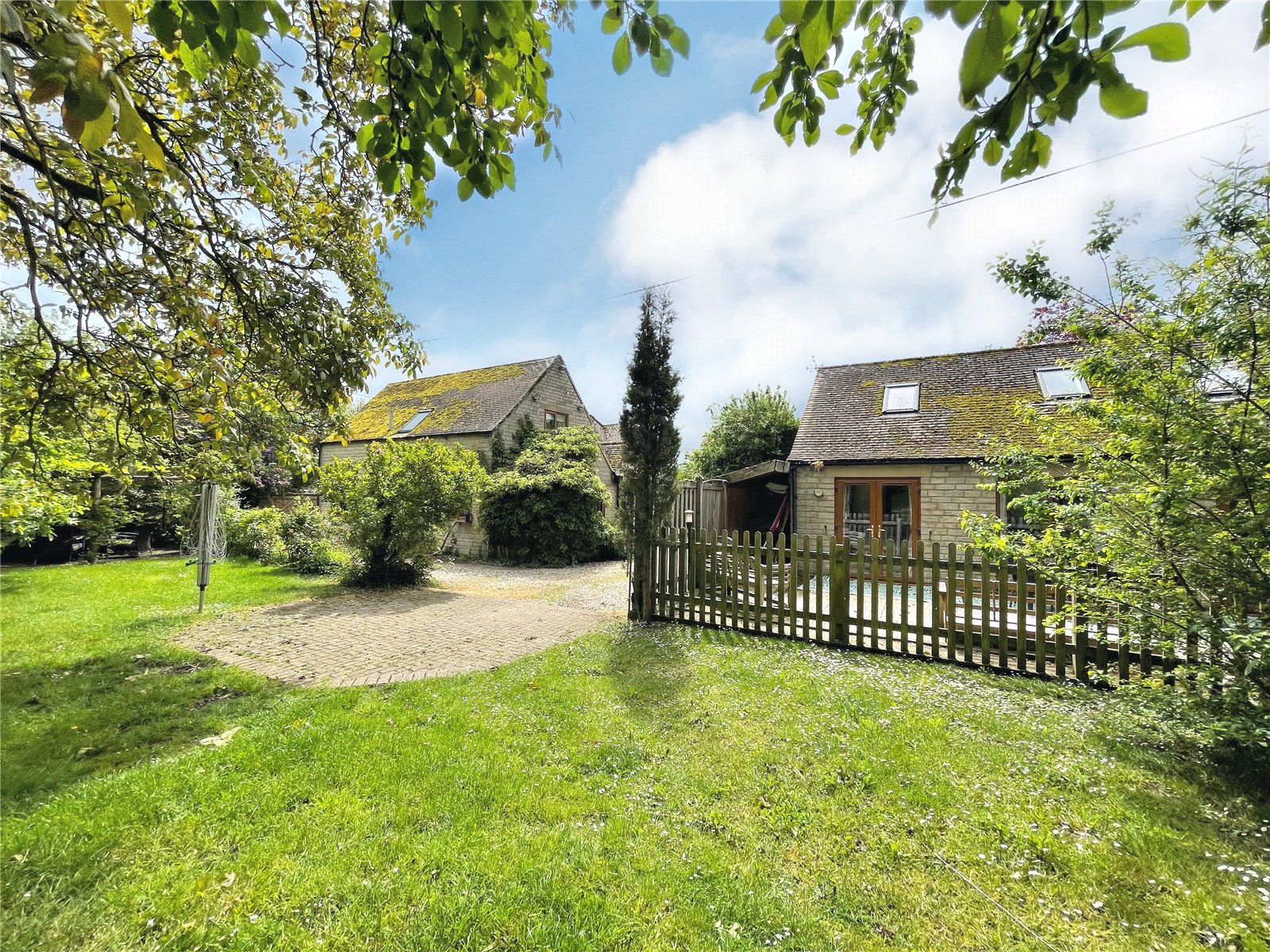 3 bedroom House for sale in Cirencester, Gloucestershire