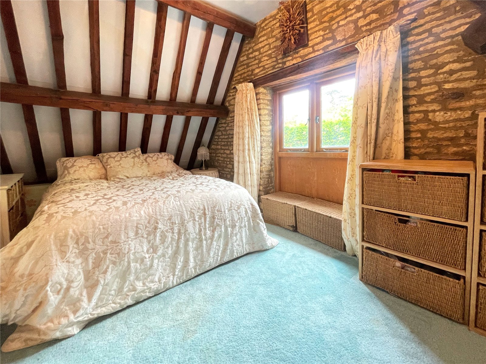 3 bedroom House for sale in Cirencester, Gloucestershire