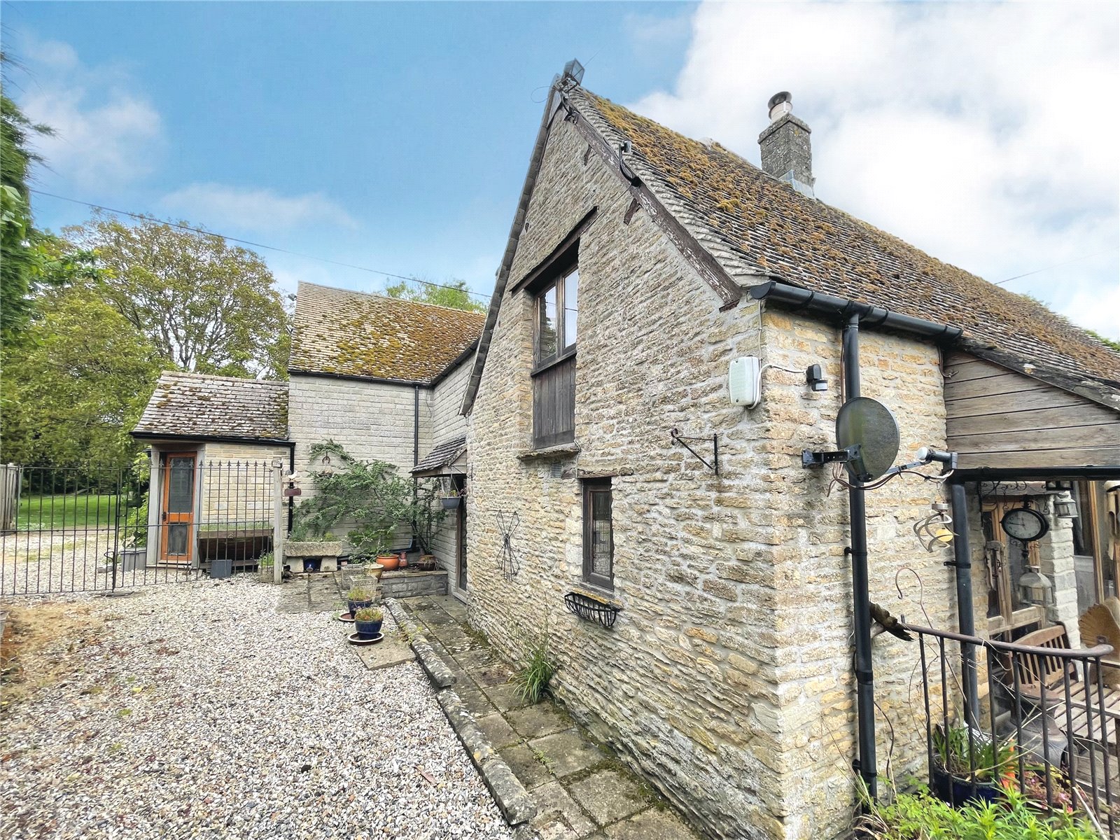 3 bedroom House for sale in Cirencester, Gloucestershire