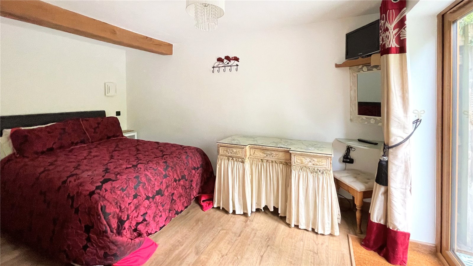 3 bedroom House for sale in Cirencester, Gloucestershire