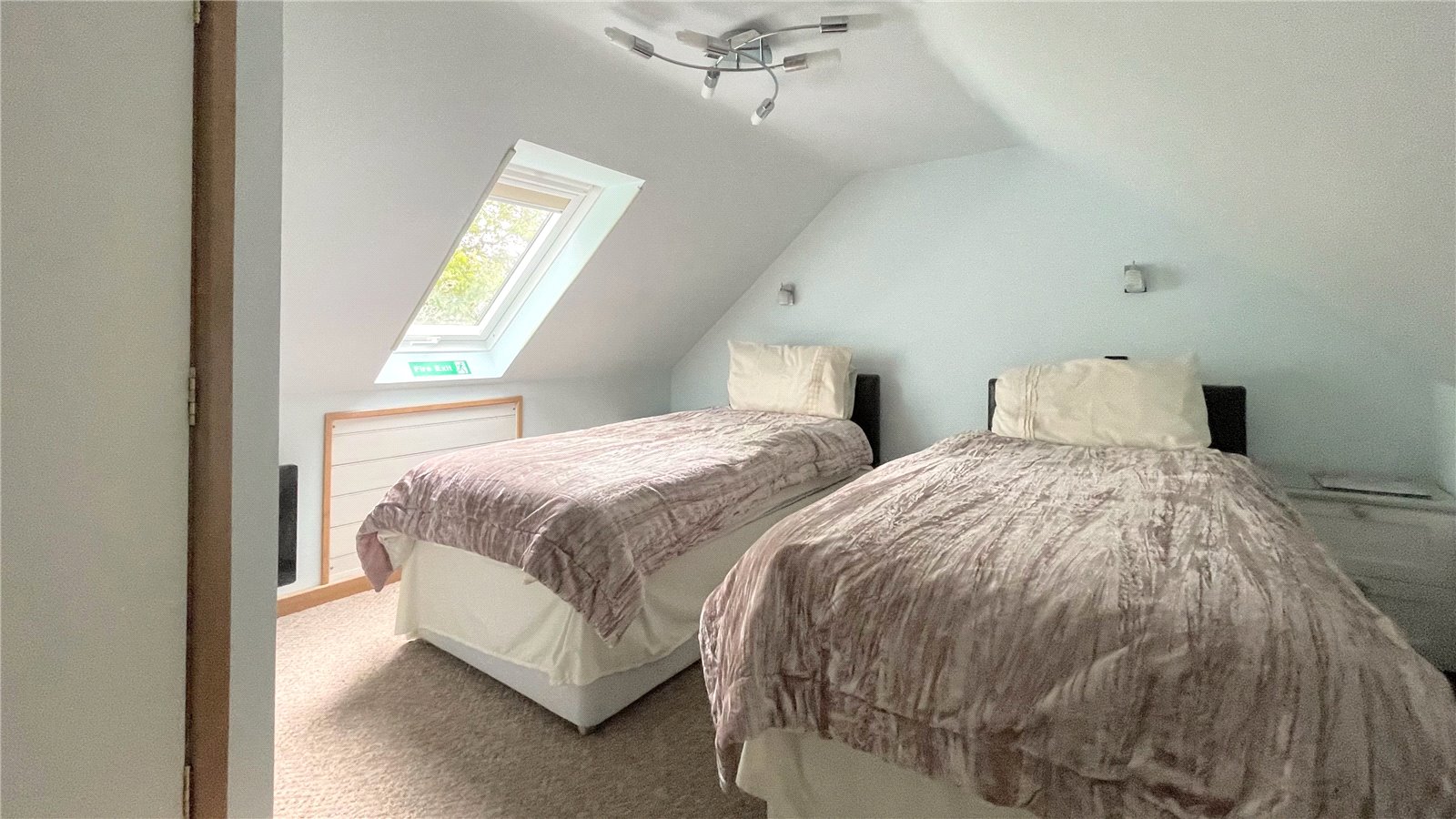 3 bedroom House for sale in Cirencester, Gloucestershire