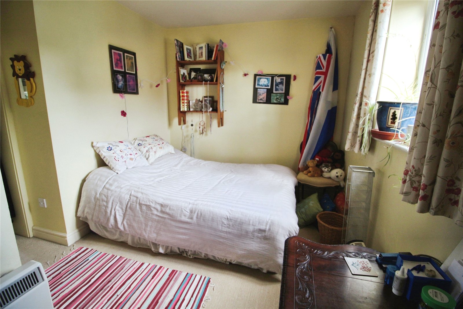 4 bedroom House for sale in Kemble, Cirencester, Gloucestershire