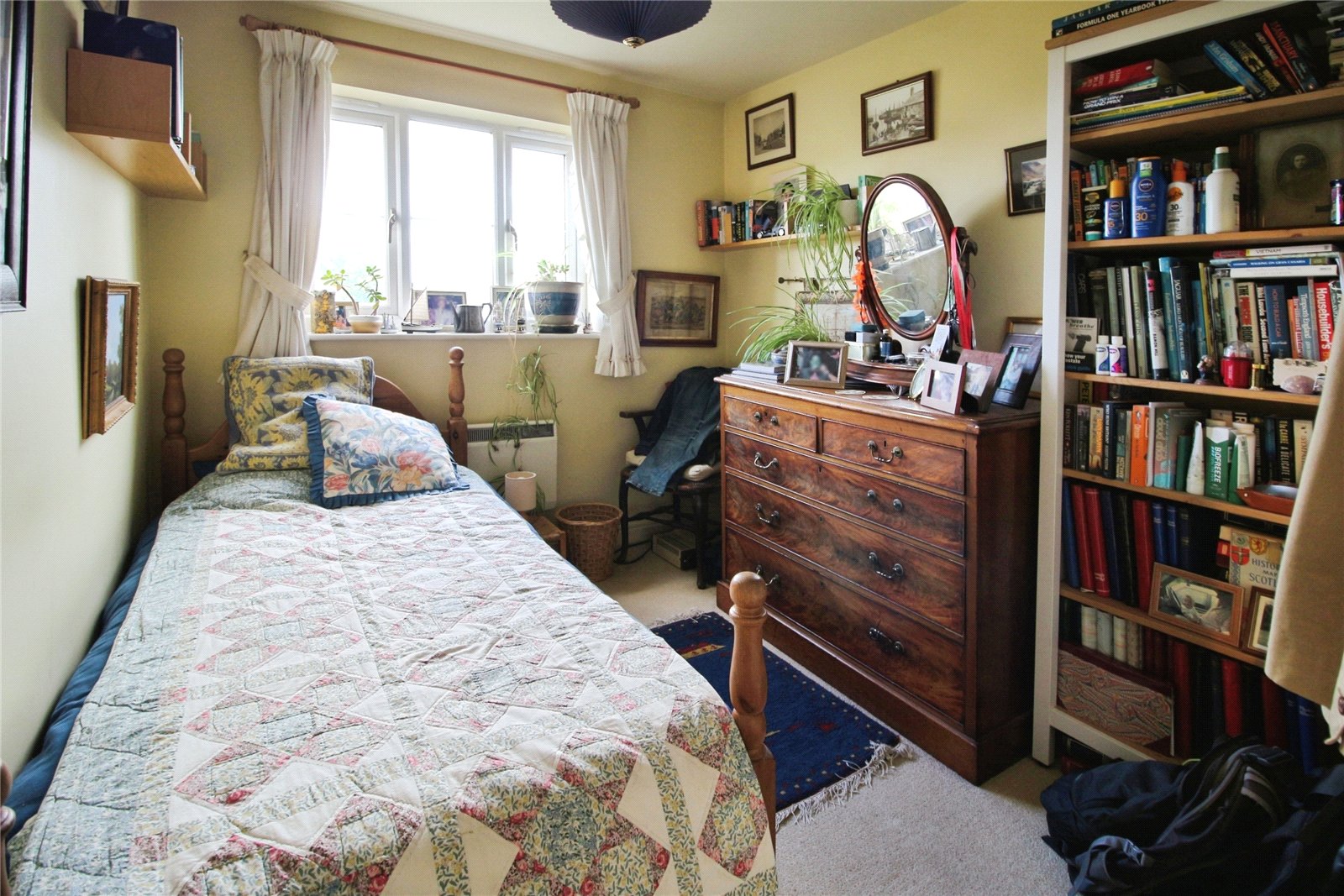 4 bedroom House for sale in Kemble, Cirencester, Gloucestershire