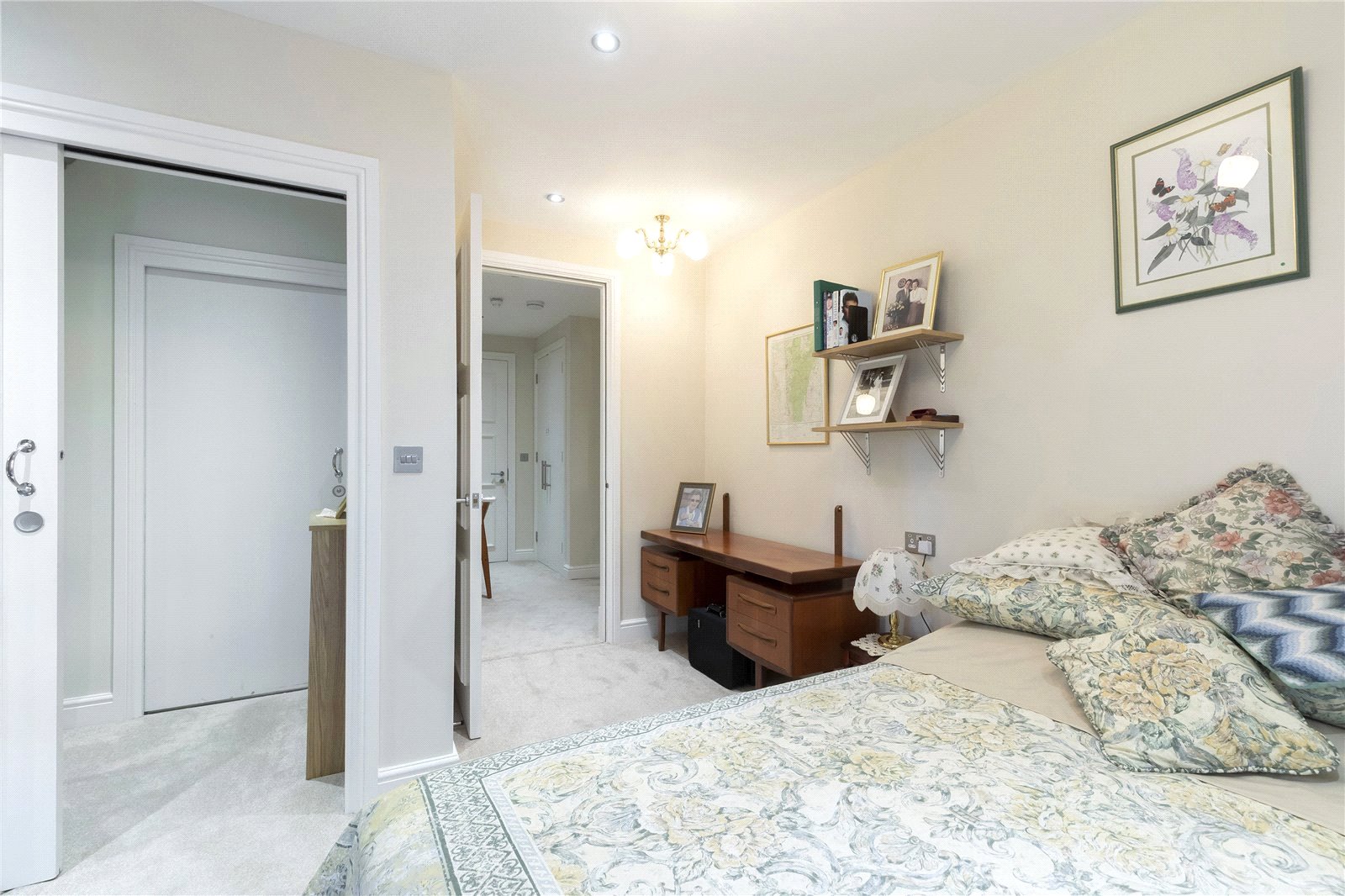 1 bedroom Flat to let in Stratton, Cirencester, Gloucestershire