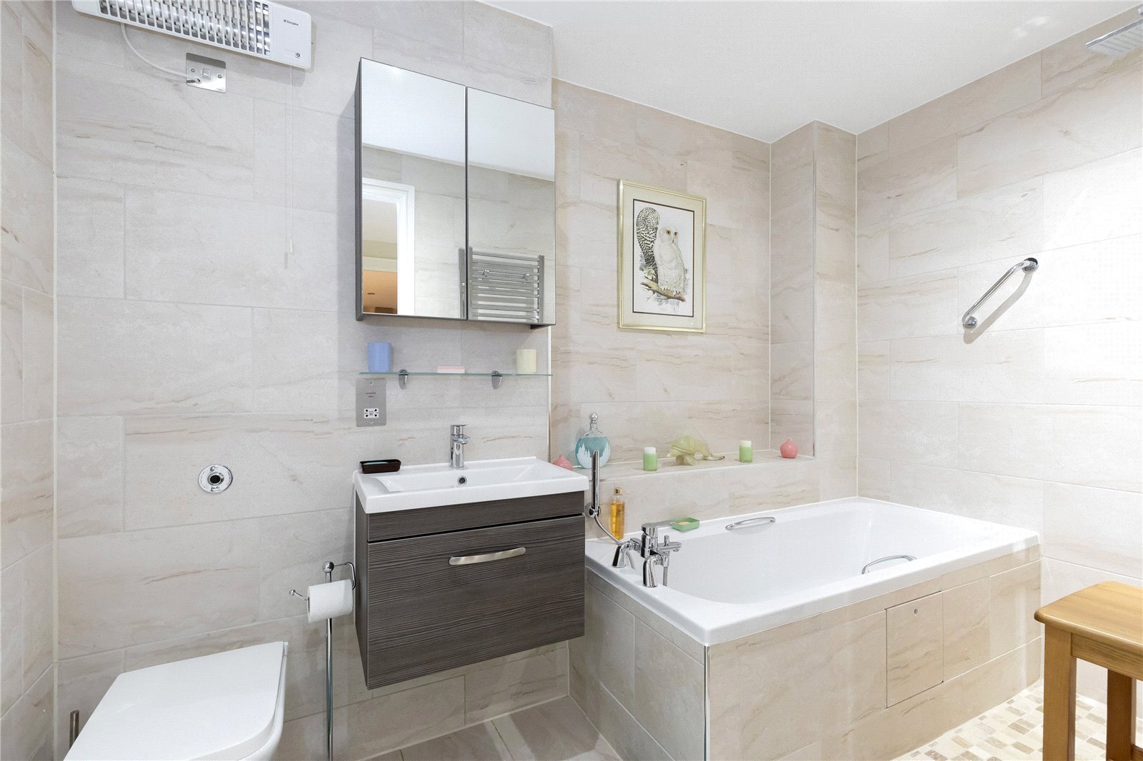 1 bedroom Flat to let in Stratton, Cirencester, Gloucestershire