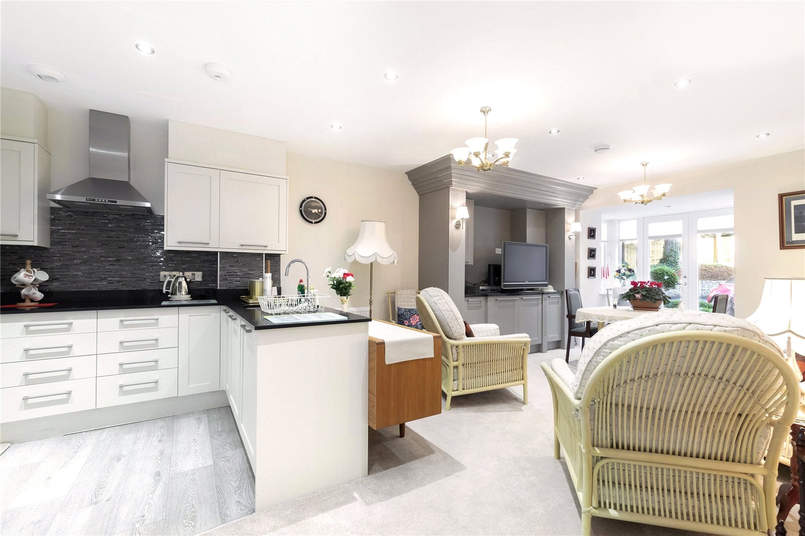 1 bedroom Flat to let in Stratton, Cirencester, Gloucestershire