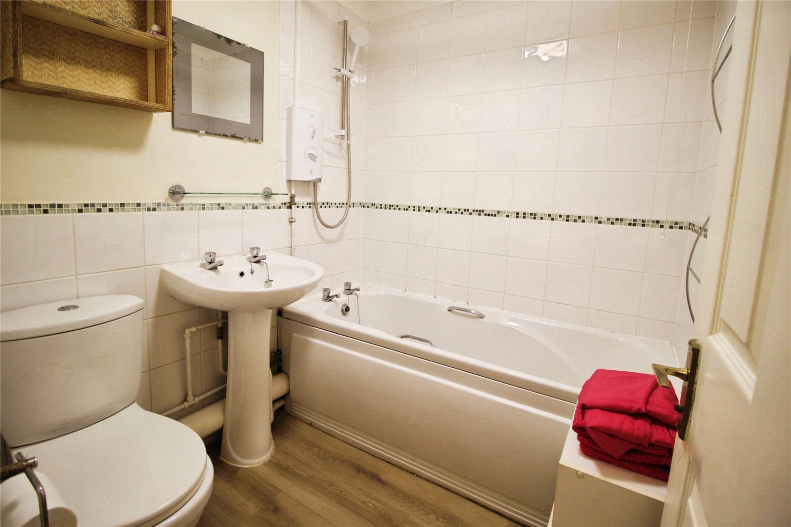 1 bedroom Flat for sale in Beeches Road