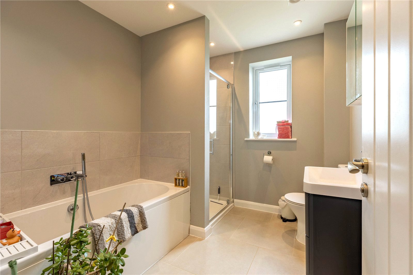 4 bedroom House to let in Ashton Keynes, Swindon, Wiltshire