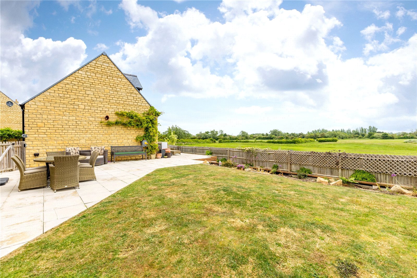 4 bedroom House to let in Ashton Keynes, Swindon, Wiltshire