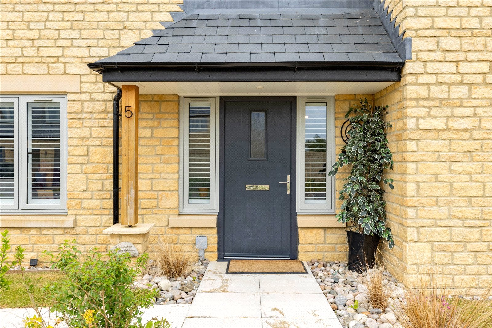 4 bedroom House to let in Ashton Keynes, Swindon, Wiltshire